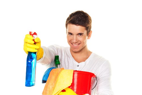 House clearance team working in a TW10 residential property
